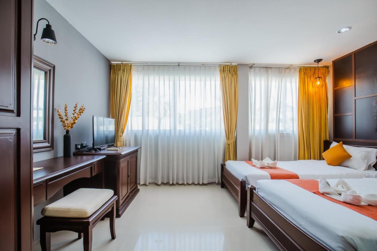 Time Out Hotel Patong Eksteriør bilde